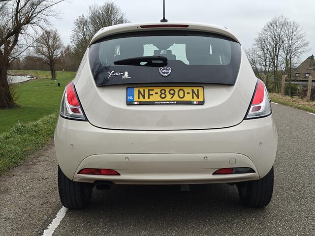 Lancia YPSILON 0.9 TwinAir Opening Edition | Automaat