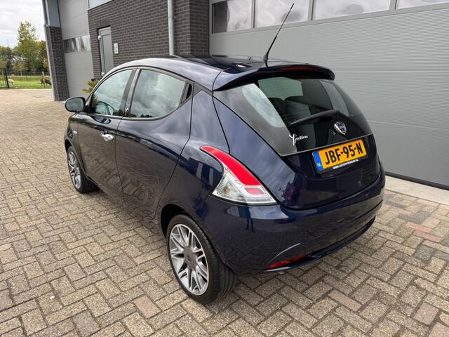 Lancia YPSILON 0.9 TWIN AIR SILVER