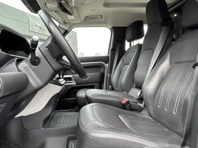 Land Rover DEFENDER 3.0 D250 110 MHEV HSE | Grijs kenteken - Prijs is excl. BTW | 22" velgen | Elektr. trekhaak tot 3.500kg |