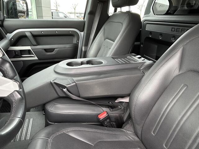 Land Rover DEFENDER 3.0 D250 110 MHEV HSE | Grijs kenteken - Prijs is excl. BTW | 22" velgen | Elektr. trekhaak tot 3.500kg |