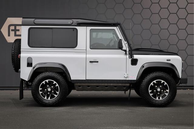Land Rover DEFENDER 2.2 D SW 90 Adventure Limited Edition | LED KOPLAMPEN | UNIEKE BODEMBESCHERMINGSPLATEN AF FABRIEK | YULONG WHITE PREMIUM METALLIC | BTW VRIJ |