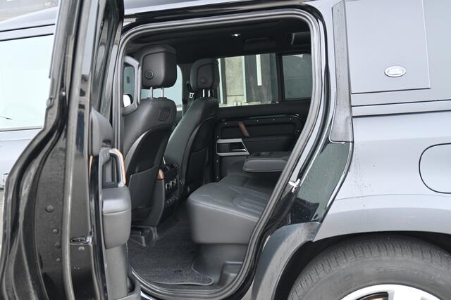 Land Rover DEFENDER 2.0 P400e 110 HSE