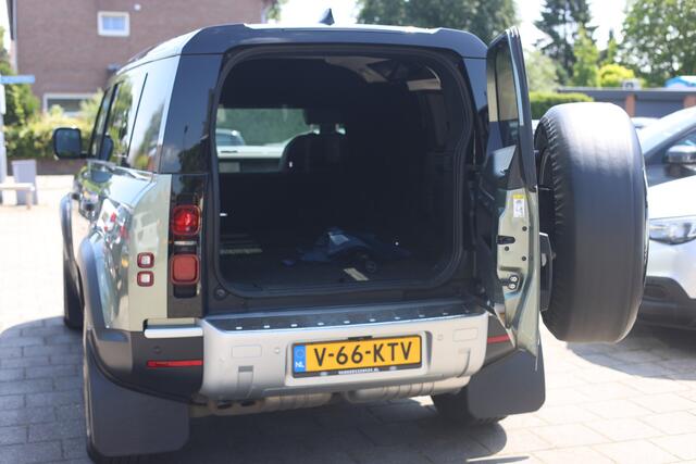 Land Rover DEFENDER 2.0 D240 110 S *GRIJS KENTEKEN*
