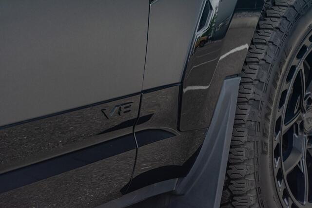 Land Rover DEFENDER 110 5.0 P525 110 V8 Carpathian Edition l Urban accessoires l Trekhaak l Schuif- /kantel Pano l Adapt. Cruise l