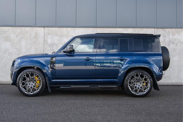 Land Rover DEFENDER 110 2.0 P300e 110 X-Dynamic HSE Urban Wide Track Ferrari Blue Swaters Paint & Full Custom Interior | Stoelverwarming | Stoelverkoeling | Stuurverwarming | Pano | HUD