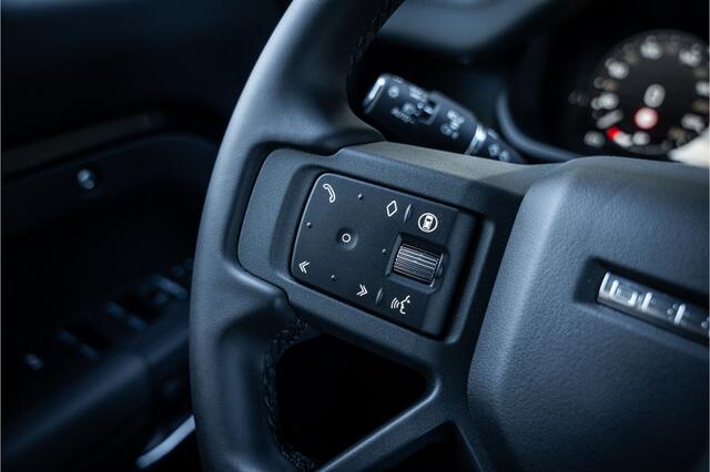 Land Rover DEFENDER 110 2.0 P300e 110 X-Dynamic HSE ** URBAN ** 22inch ** Towing ** Cold Climate Dakspoiler ** Side Vents