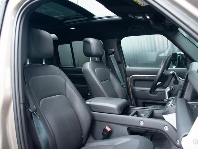 Land Rover DEFENDER 110 2.0 P400e 110 X Trekhaak l Schuif-/kantel Panorama dak l Black Pack l Adapt. Cruise l 20 Inch l