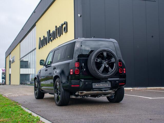 Land Rover DEFENDER 110 2.0 P300e 110 X-Dynamic HSE l NP ¤126.834 l Trekhaak l Schuif-/kantel Panorama dak l Black Pack l 22 Inch