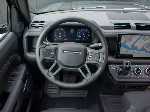 Land Rover DEFENDER 110 2.0 P300e 110 X-Dynamic l 6 Persoons l Schuif- /kantel Pano l Adapt. Cruise l Black Pack l 360 Camera