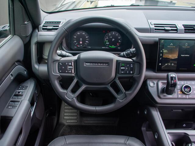 Land Rover DEFENDER 110 2.0 P300e 110 X-Dynamic HSE Trekhaak l Schuif-/kantel Panorama dak l Black Pack l Torque vectoring l Wheelcover l 20 Inch l