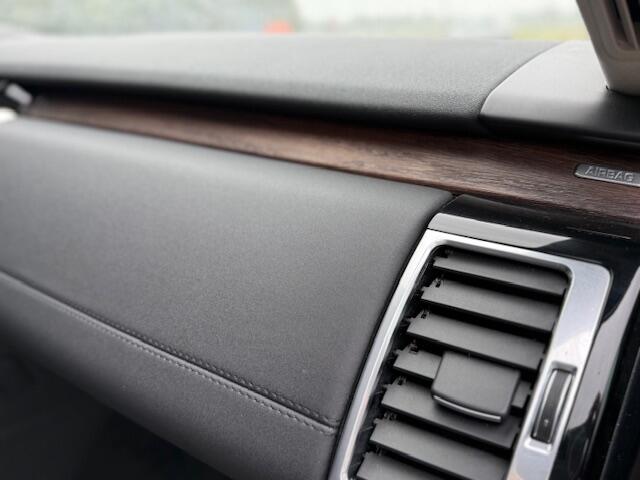 Land Rover DISCOVERY 3.0 Td6 HSE Luxury Trekhaak elektrisch/ Dealer onderhouden / Grijs kenteken