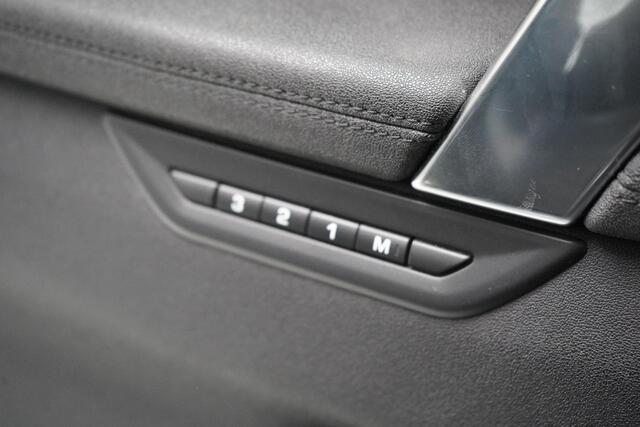 Land Rover DISCOVERY SPORT P300e 1.5 R-Dynamic HSE | Panoramadak | Memory | Navigatie | 360 camera | Apple Carplay