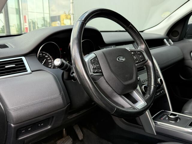 Land Rover DISCOVERY SPORT BWJ 2018 2.0 180 PK TD4 SE 7p. AUTOMAAT | TREKHAAK | STOELVERW. | STUURVERW. | CAMERA | PANORAMADAK | ELEKTRISCHE ACHTERKLEP | NAVI | CLIMA | CRUISE | LEDER | LMV | PDC