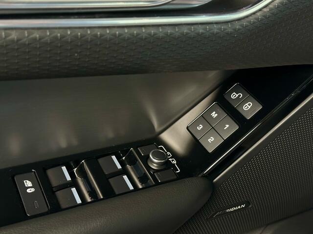 Land Rover RANGE ROVER 3.0 V6 AWD R-DYNAMIC HSE PANO|LUCHTVER|BLINDSPOT|MERIDIAN