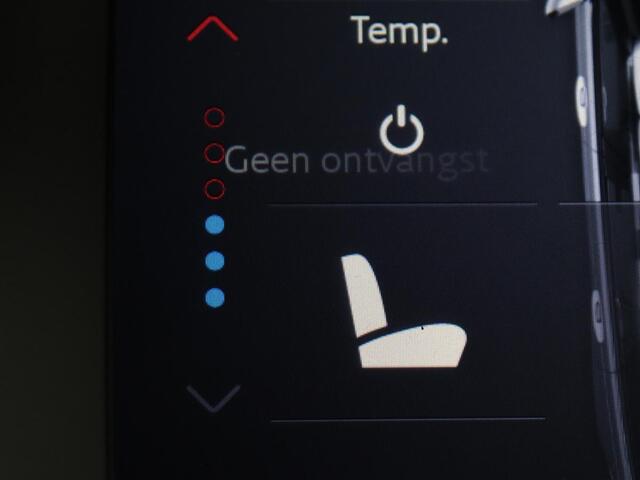 Land Rover RANGE ROVER 4.4 SDV8 Autobiography | Panoramadak | Adaptive cruise | Leder | Meridian | 360 camera | Stoelventilatie | Head-Up | Massage