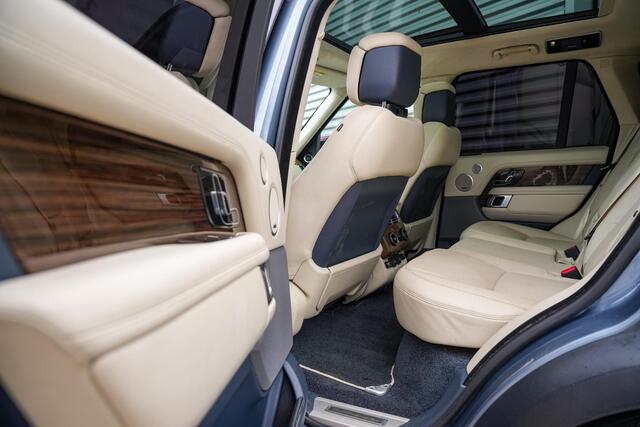 Land Rover RANGE ROVER 3.0 TDV6 Autobiography Panoramadak Adapt. Cruise HeadUp Luchtvering Meridian Keyless 22''LM