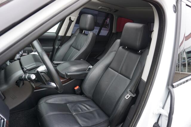 Land Rover RANGE ROVER 3.0 TDV6 Vogue | Panoramadak | Leder | Standkachel | Camera | Trekhaak | Luchtvering |
