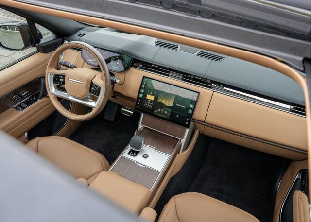 Land Rover RANGE ROVER P550e Autobiography | VERWACHT | Charente Grey - Caraway leder | Shadow Pack | Trekhaak |