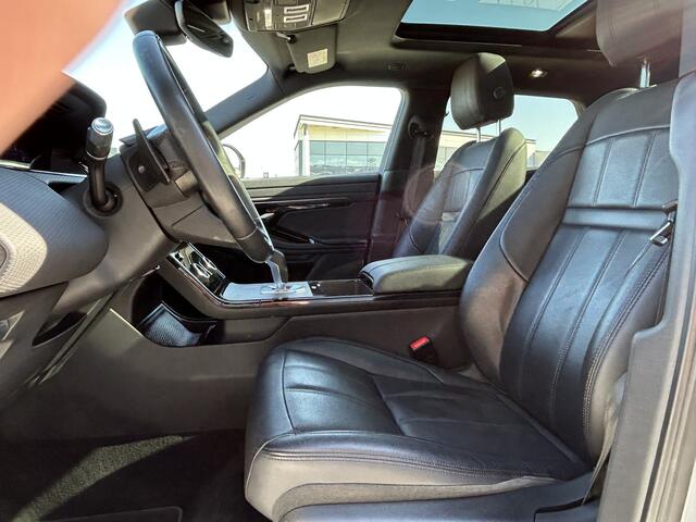 Land Rover RANGE ROVER EVOQUE P300e 309pk AWD R-Dynamic SE | NL auto | Nieuw door ons geleverd | Schuifdak |