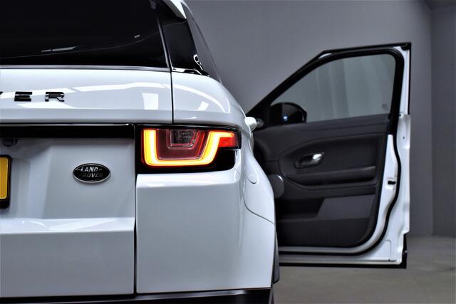 Land Rover RANGE ROVER EVOQUE 2.0 Si4 241pk SE AWD Dynamic Dealer OH Pano/Keyless/Camera/Navi/Xenon/Led/Leer/Stoelverw.