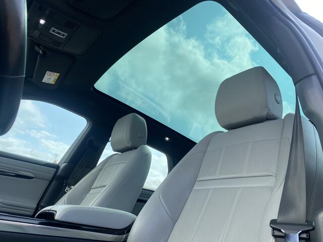 Land Rover RANGE ROVER EVOQUE 2.0 P200 AWD R-Dynamic Hello Edition Leder Panorama Meridian NL Auto Carplay Navi