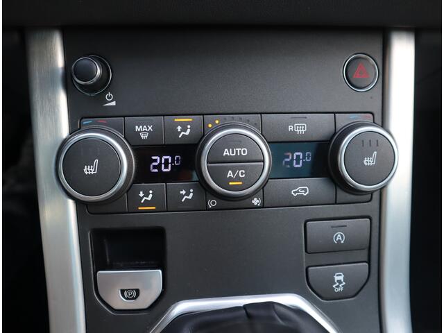 Land Rover RANGE ROVER EVOQUE 2.0 eD4 Urban Series SE / Panoramadak / Trekhaak