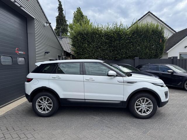 Land Rover RANGE ROVER EVOQUE 2.0 Si4 Pure | Camera | Navigatie | Trekhaak | Lichtmetalen Velgen |