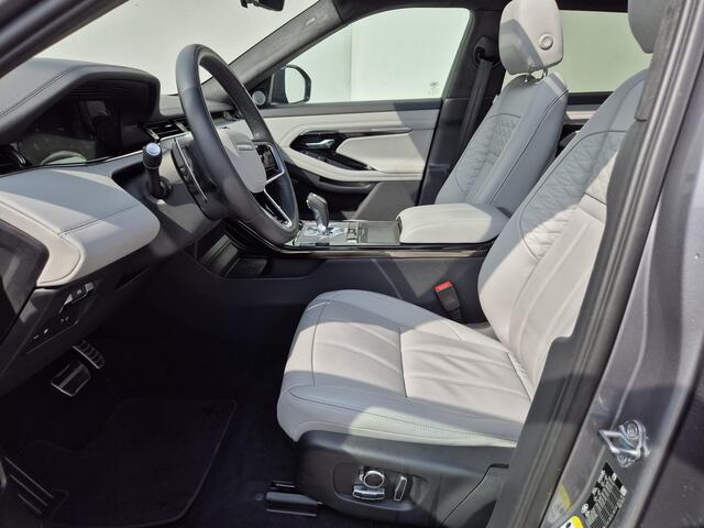 Land Rover RANGE ROVER EVOQUE 1.5 P300e AWD Autobiography PHEV Automaat / Glazen schuif- en kanteldak / Adaptief CC / Stoelventilatie voor / Meridian Audio Systeem / Stuur-, Stoel en Achterbankverwarming / Elektrische achterklep / Achteruitrijcamera /