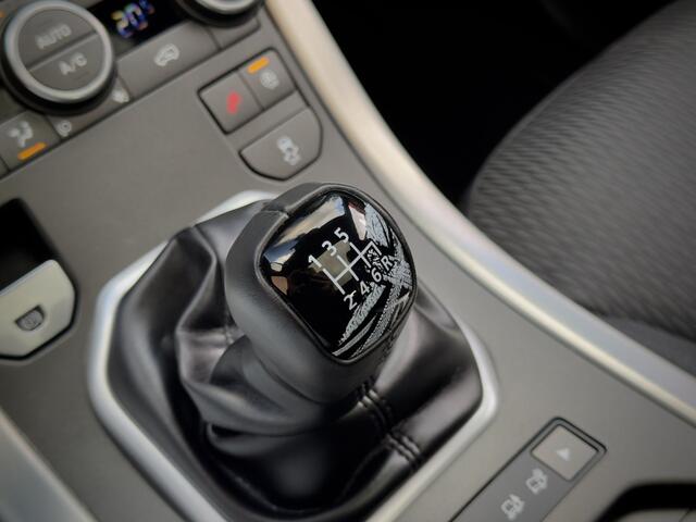 Land Rover RANGE ROVER EVOQUE 2.0 TD4 URBAN SERIES PURE PANODAK LEDER NAVI CAMERA AIRCO LED LMV PDC