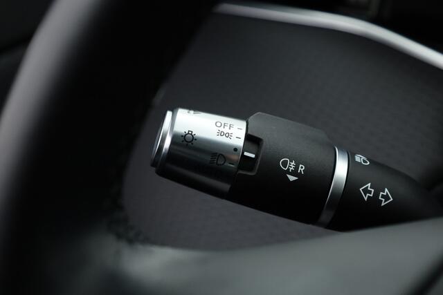 Land Rover RANGE ROVER EVOQUE 1.5 P300e AWD S | Afn. Trekhaak | 20'' | 360cam | Stoel- Stuurverw. | Dodehoekdet. | Apple CarPlay