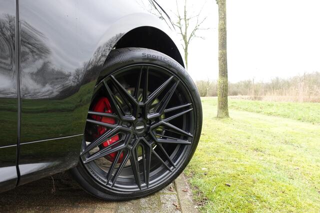 Land Rover RANGE ROVER SPORT 3.0 P510e First Edition 400PK | 24'' Vossen velgen | Pano | Meridian | Luchtvering | 4 Wiel sturing | 360 Camera | Massage stoelen | Stoel ventilatie | HUD | Glascoating |