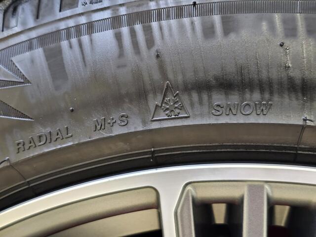 Land Rover RANGE ROVER SPORT 2.0 P400e HSE Autobiography