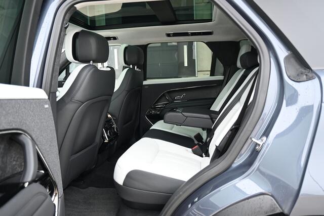 Land Rover RANGE ROVER SPORT 4.4 P530 First Edition