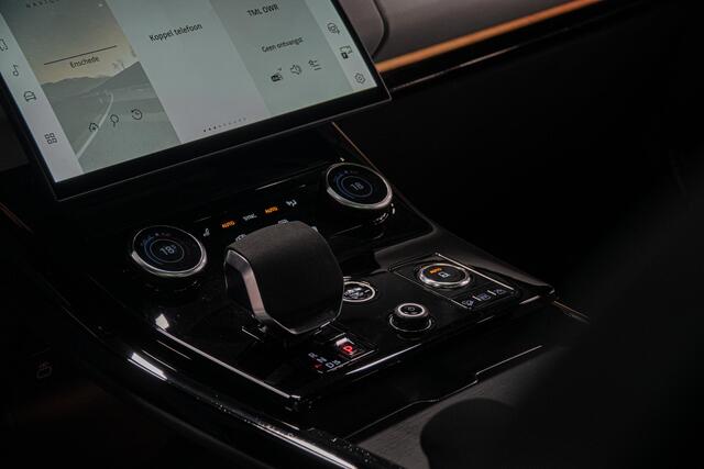 Land Rover RANGE ROVER SPORT 3.0 P510e Autobiography *Meridian 3D Surround / Massage + Ventilatie / Panorama / Soft-Close / HUD / Vierwiel-besturing*