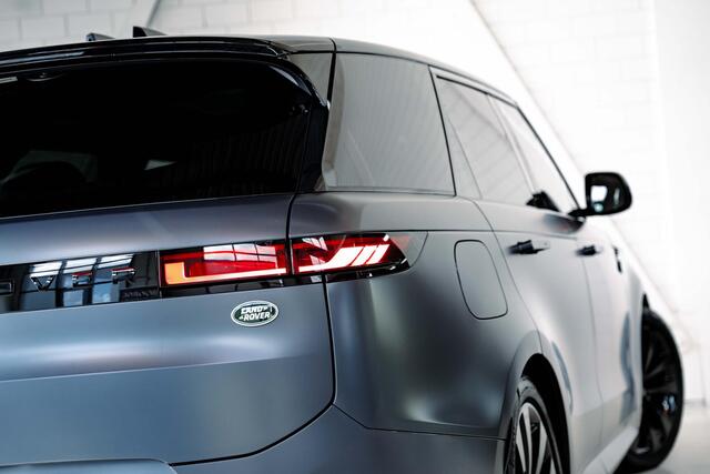 Land Rover RANGE ROVER SPORT V8 P530 First Edition PPF mat l Elektrische treeplanken | Rear seat entertainment