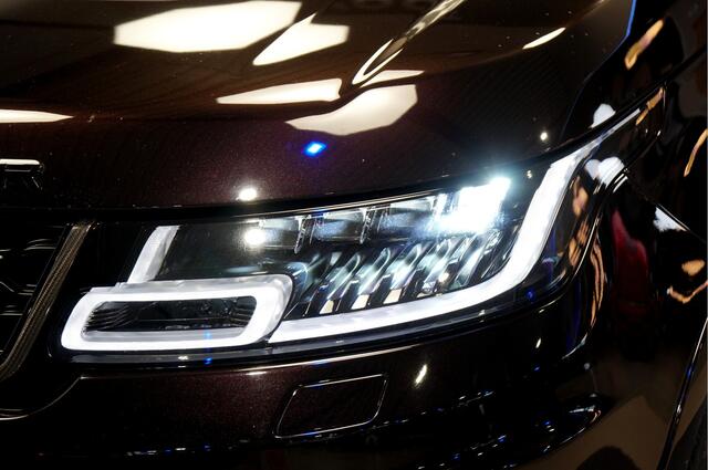 Land Rover RANGE ROVER SPORT 5.0 V8 SC SVR 423kW/575pk Aut8 Carbon Edition PANORAMADAK + CARBON IN-&EXTERIEUR + PERFORMANCE STOELEN + MERIDIAN AUDIO + ADAPT.CRUISE + EL.TREKHAAK + CAMERA + STOELVERWARMING&-KOELING + KEYLESS + PARKSENSOREN + 22" LM-VELGEN!!