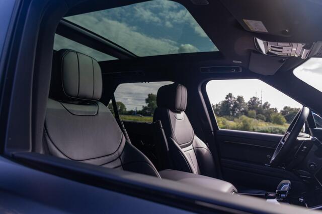 Land Rover RANGE ROVER SPORT 3.0 P460e Dynamic HSE PHEV l Stoelventilatie l Meridian 3D Sound l Soft Close l Head-Up l Blackpack l 22" Inch