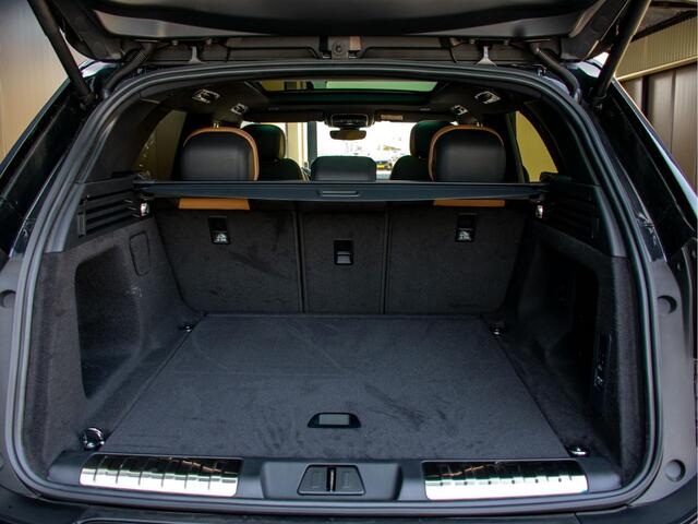 Land Rover RANGE ROVER SPORT 3.0 P460e SE PHEV Trekhaak l Schuif- /kantel Pano l Stoelventilatie l Black Pack l 23" Inch