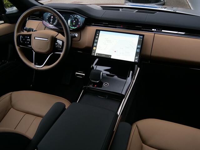 Land Rover RANGE ROVER SPORT 3.0 P460e Dynamic SE PHEV Schuifdak / Trekhaak / Luchtvering / Winterpakket / Apple Carplay / Navigatie