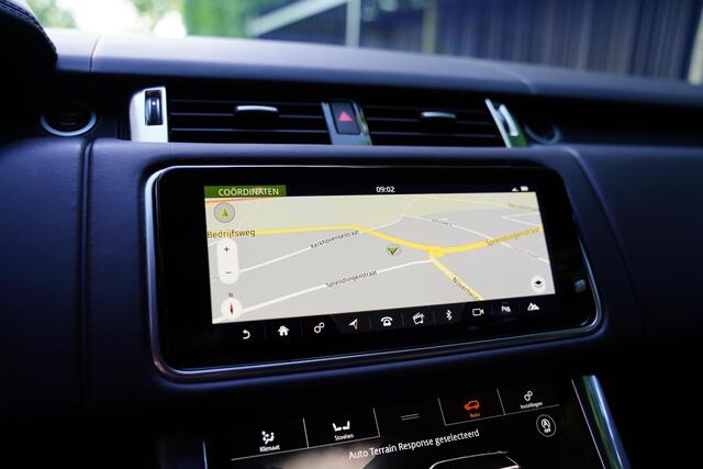 Land Rover RANGE ROVER SPORT P 575 SVR Land Rover Range Rover Sport P575 SVR Meridian Panoramadak