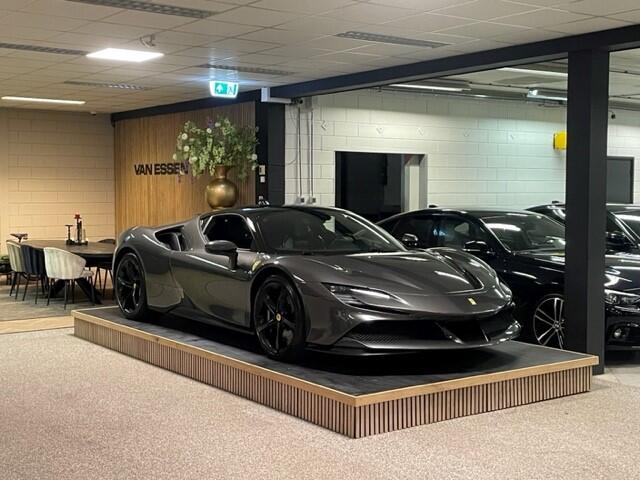 Land Rover Velar Range Rover 2.0 P400e R-Dynamic SE Pano Camera Leder Meridian Memory Black Edition!