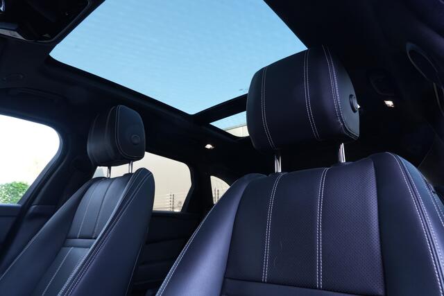 Land Rover Velar Range Rover 2.0 P400e | Panoramadak | Lederen Bekleding | 3D Camera | Meridian Audio |