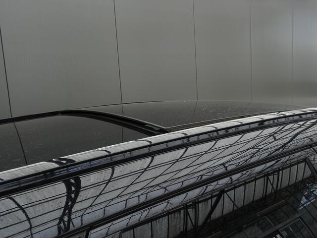 Land Rover Velar Range Rover 2.0 P400e R-Dynamic SE * PANORAMADAK * TREKHAAK !!