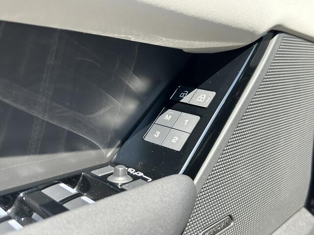 Land Rover Velar Range Rover 2.0 P400e R-Dynamic SE | Lichtgrijs interieur | Elektr. trekhaak | 22" velgen | HUD |