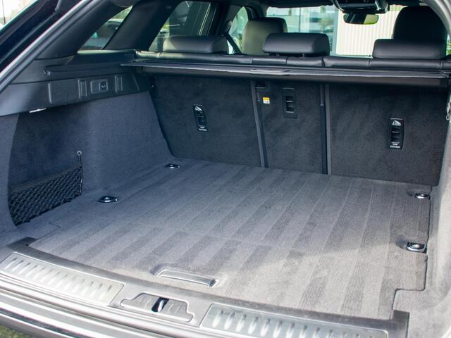 Land Rover Velar Range Rover 2.0 P400e AWD Dynamic SE PHEV Trekhaak | Black Pack | Head-Up | Adapt. Cruise | Meridan Surround | 21 Inch