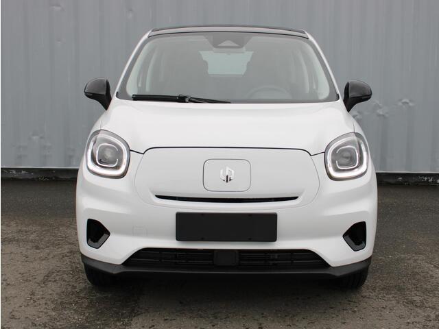 Leapmotor T03 Design 37.3 kWh Navigatie / Camera / Panoramadak /