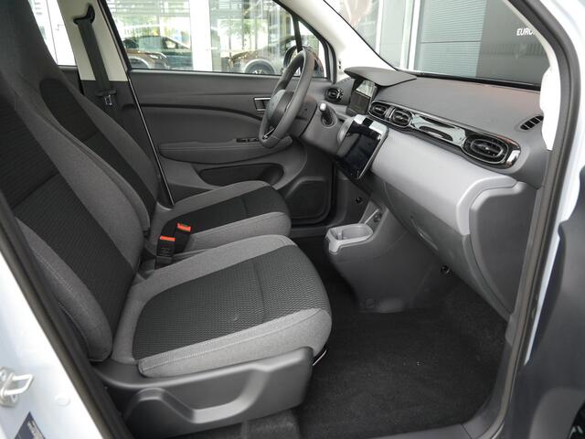 Leapmotor T03 Design 37.7 kWh | Nieuw | Uit voorraad leverbaar | Camera | Panoramadak | Adaptive cruise control | Dodehoek detectie | Lichtmetalen velgen