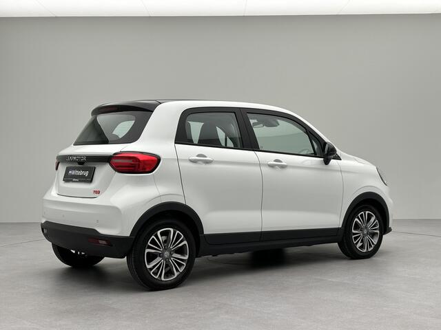 Leapmotor T03 Smart 37.7 kWh Volledig Elektrisch met 265 km WLTP Range, Airconditioning, Panoramadak, Adaptive Cruise Control en Uit voorraad leverbaar!