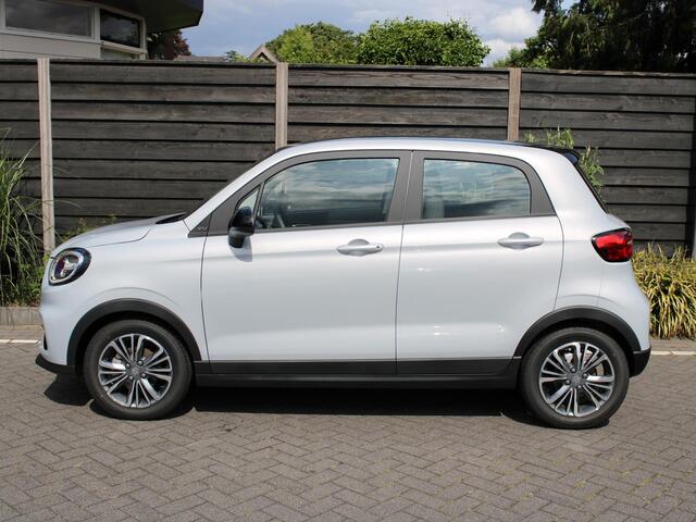 Leapmotor T03 Design 37.3 kWh Navigatie, Camera achter, Parkeerhulp achter, Audio, Keyless Start, Lichtmetalen velgen