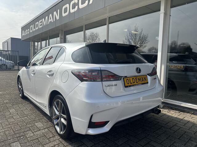 Lexus CT 200h Executive 17" LEDER,NAVI,CLIMA,CRUISE,CAMERA